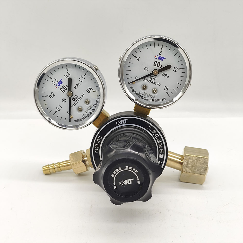 二氧化碳減壓器YQT-03，0.6x16mpa.jpg